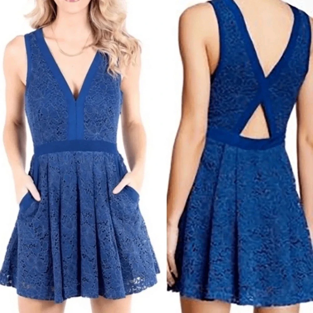 Free People Lovely In Lace Mini Dress L Blue Cutout Back Pockets Boho Coquette